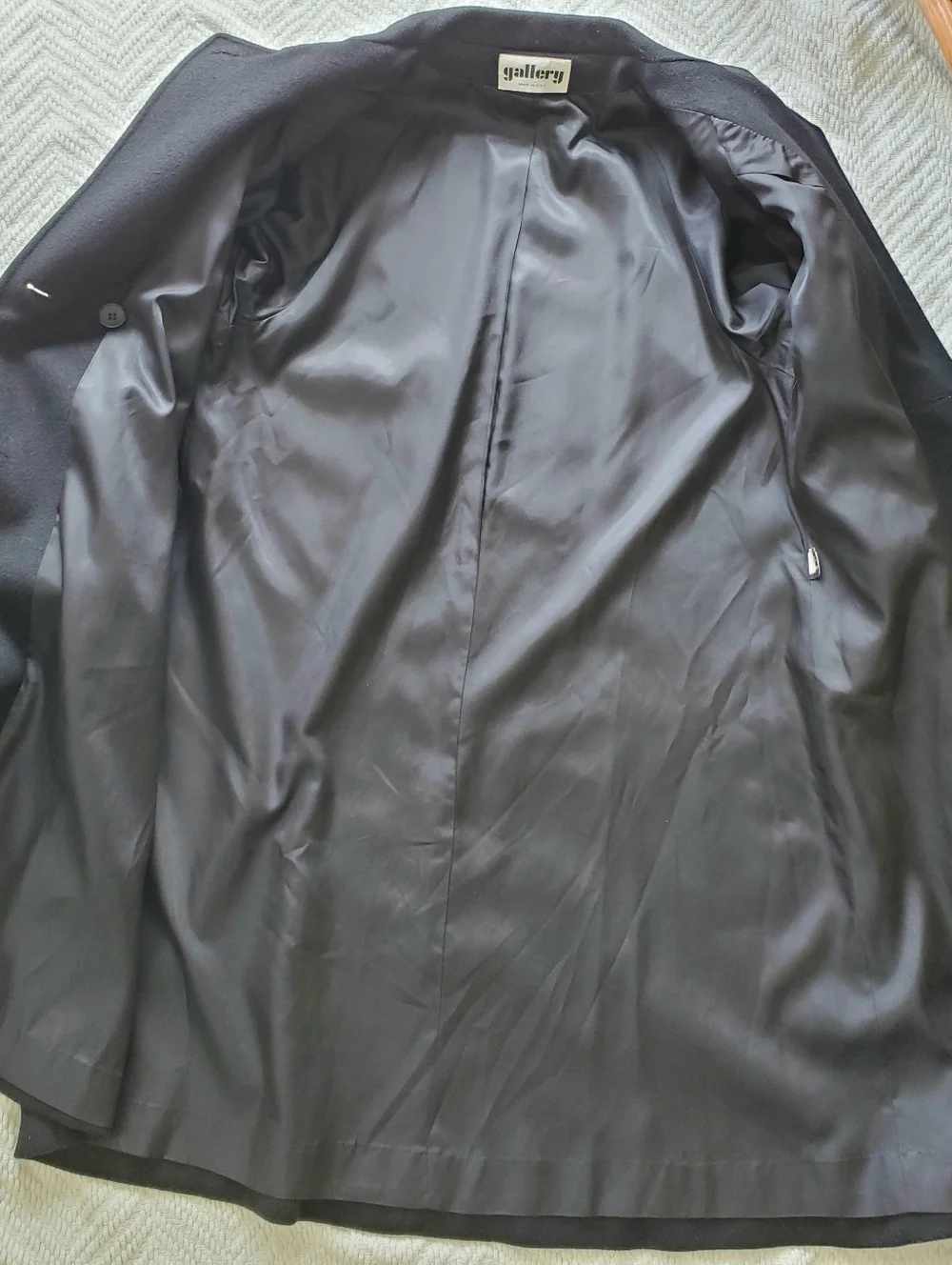Classic Vintage Black Wool Trenchcoat - Picture 8 of 14